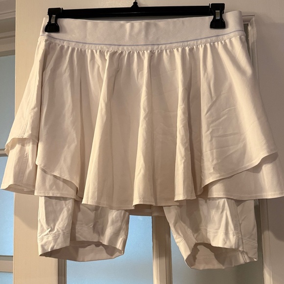 Lululemon Court Rival Skirt - Picture 3 of 6